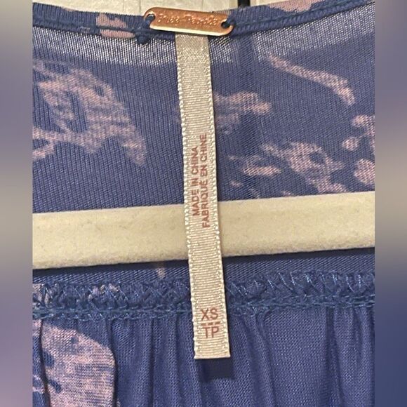 NWOT Free People Women’s Fiona Cobalt Blue Floral Print Bell Sleeve Top - Picture 9 of 11